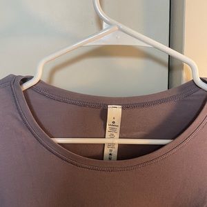 BRAND NEW LULU SHIRT!! size 6 long sleeve with rouching.